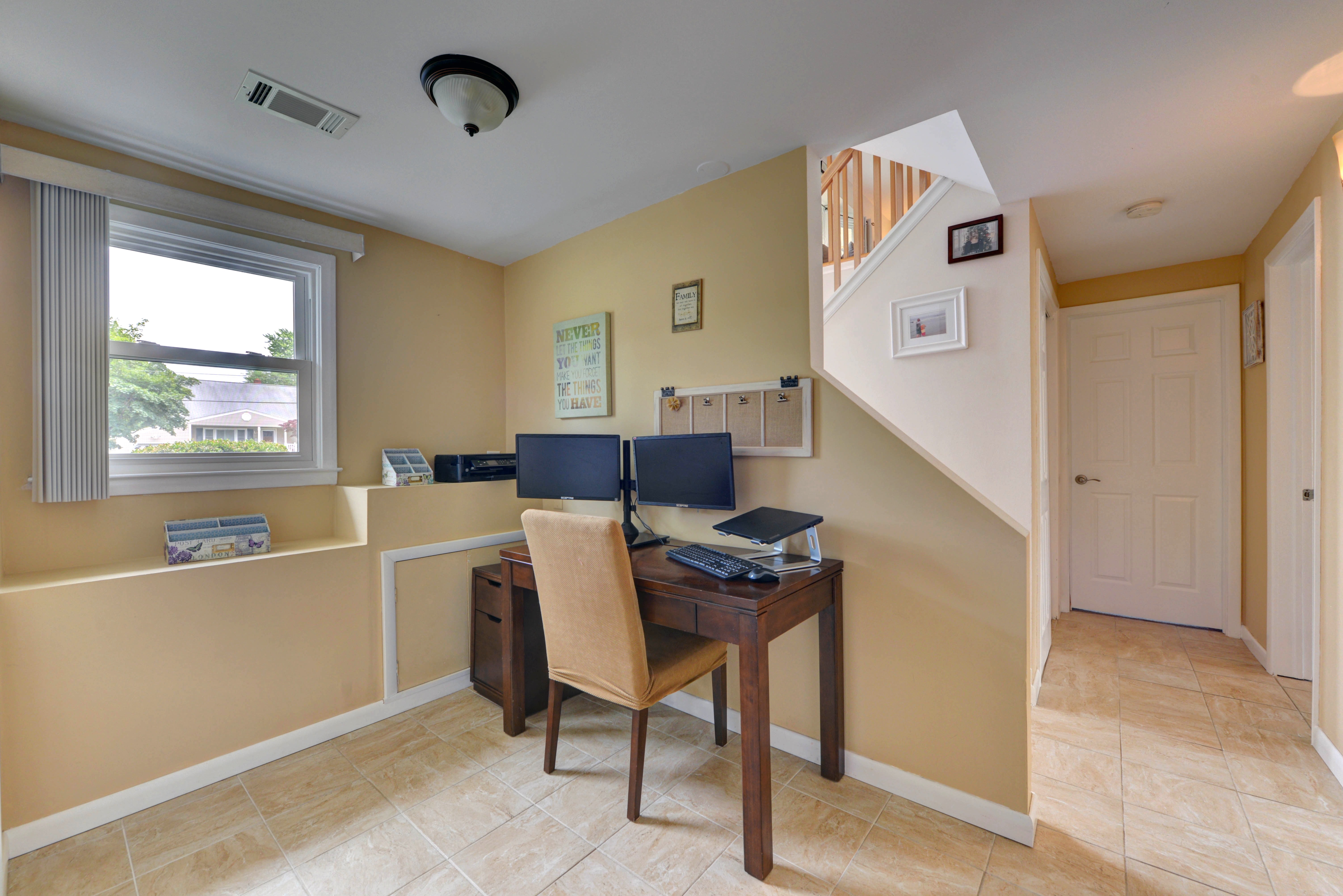 Pequannock, New Jersey, 07440, United States, 3 Bedrooms Bedrooms, ,3 BathroomsBathrooms,Residential,For Sale,1944939