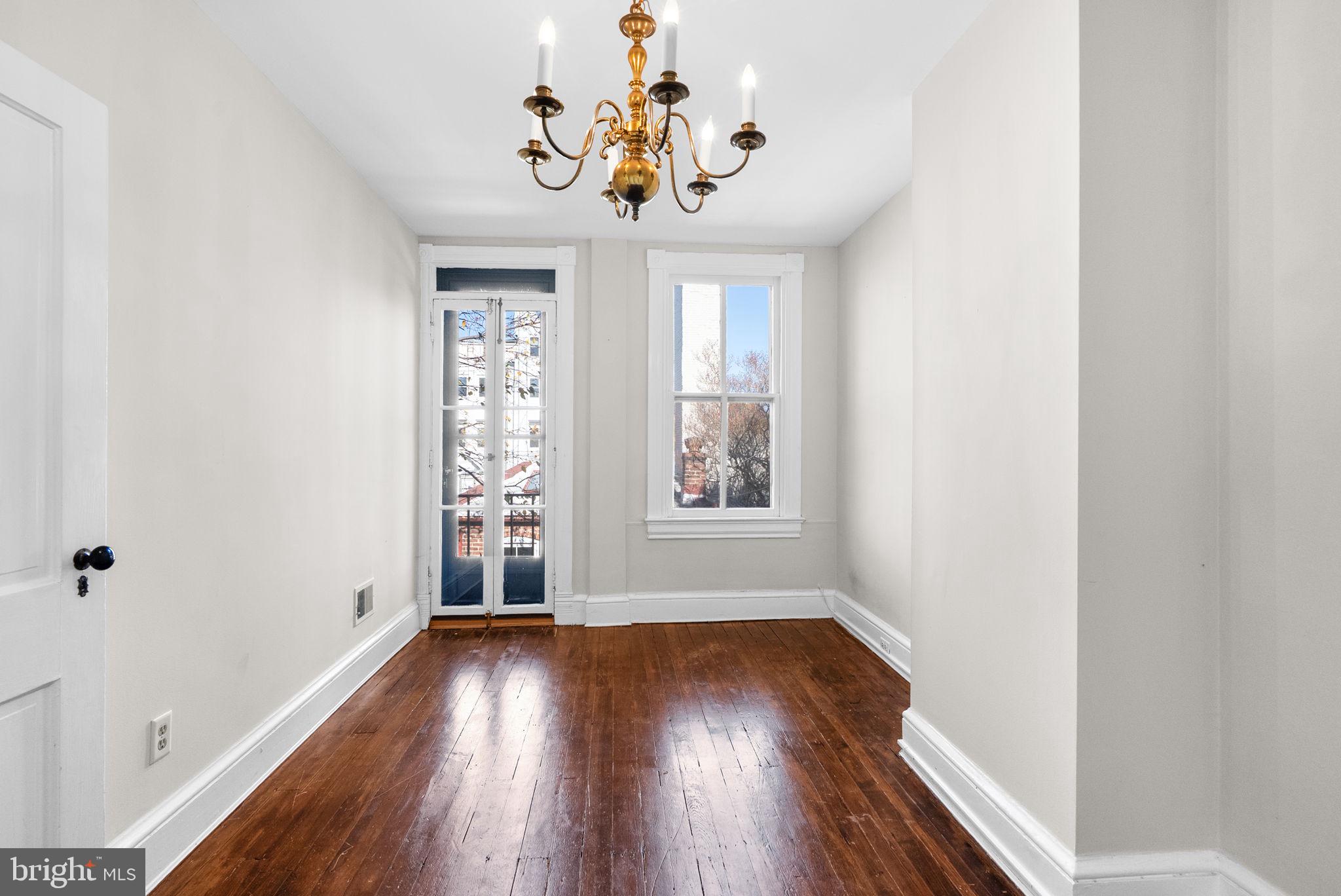 Washington, District of Columbia, 20003, United States, ,Residential,For Sale,1990462