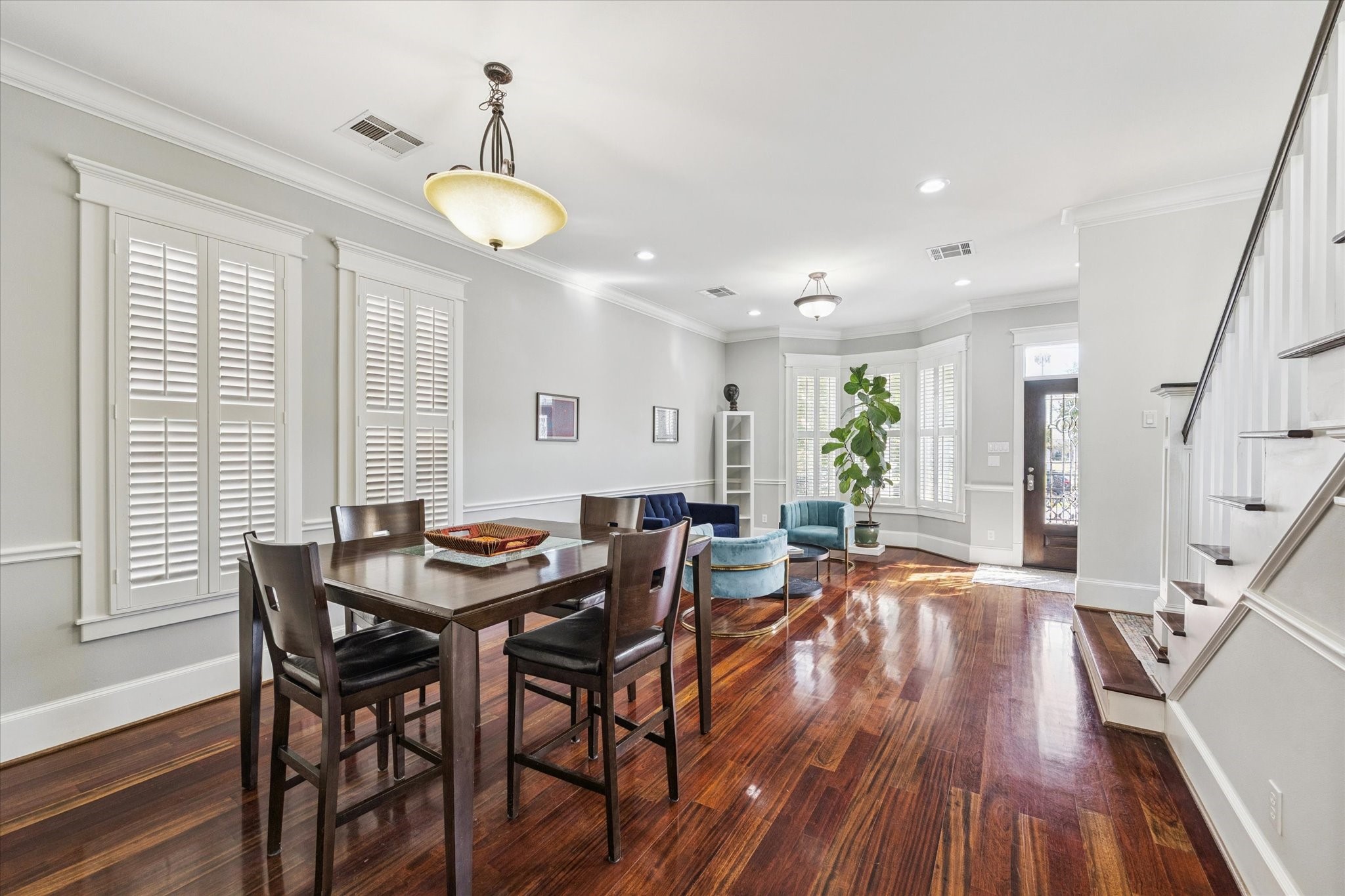 1315 W 22nd Street - 物件實景