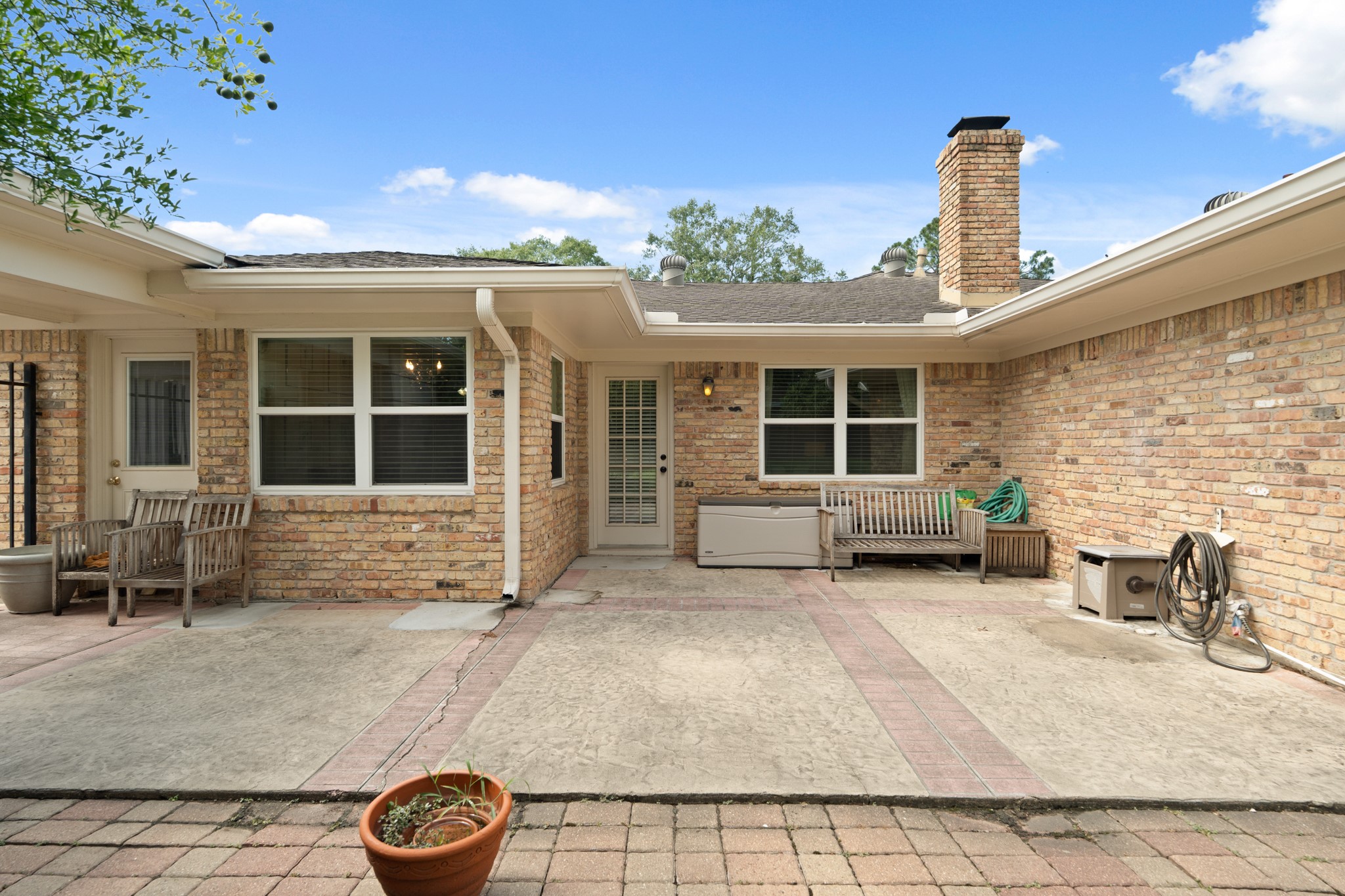 Houston, Texas, 77096, United States, 3 Bedrooms Bedrooms, ,2 BathroomsBathrooms,Residential,For Sale,1998285