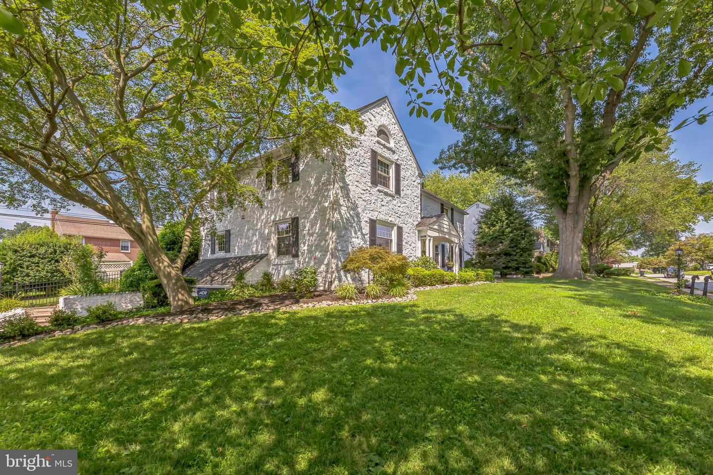Drexel Hill, Pennsylvania, 19026, United States, 5 Bedrooms Bedrooms, ,6 BathroomsBathrooms,Residential,For Sale,1934182