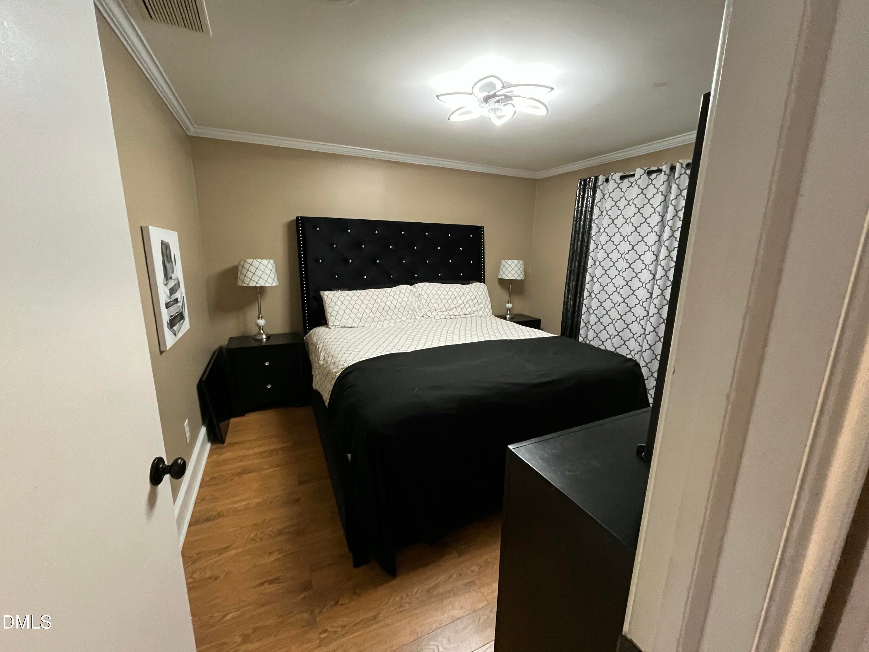 Burlington, North Carolina, 27215, United States, 6 Bedrooms Bedrooms, ,5 BathroomsBathrooms,Residential,For Sale,1999831