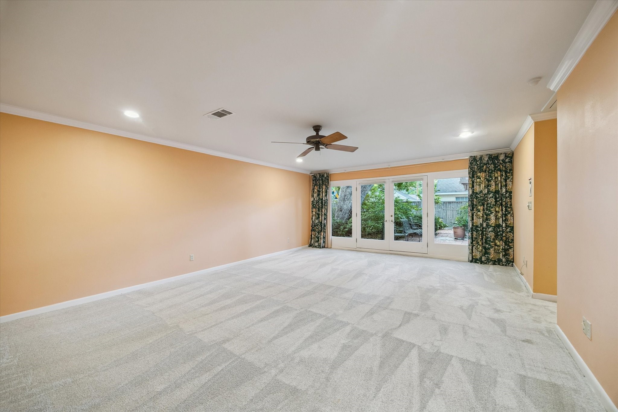  2126 Chimney Rock Road - 物件實景