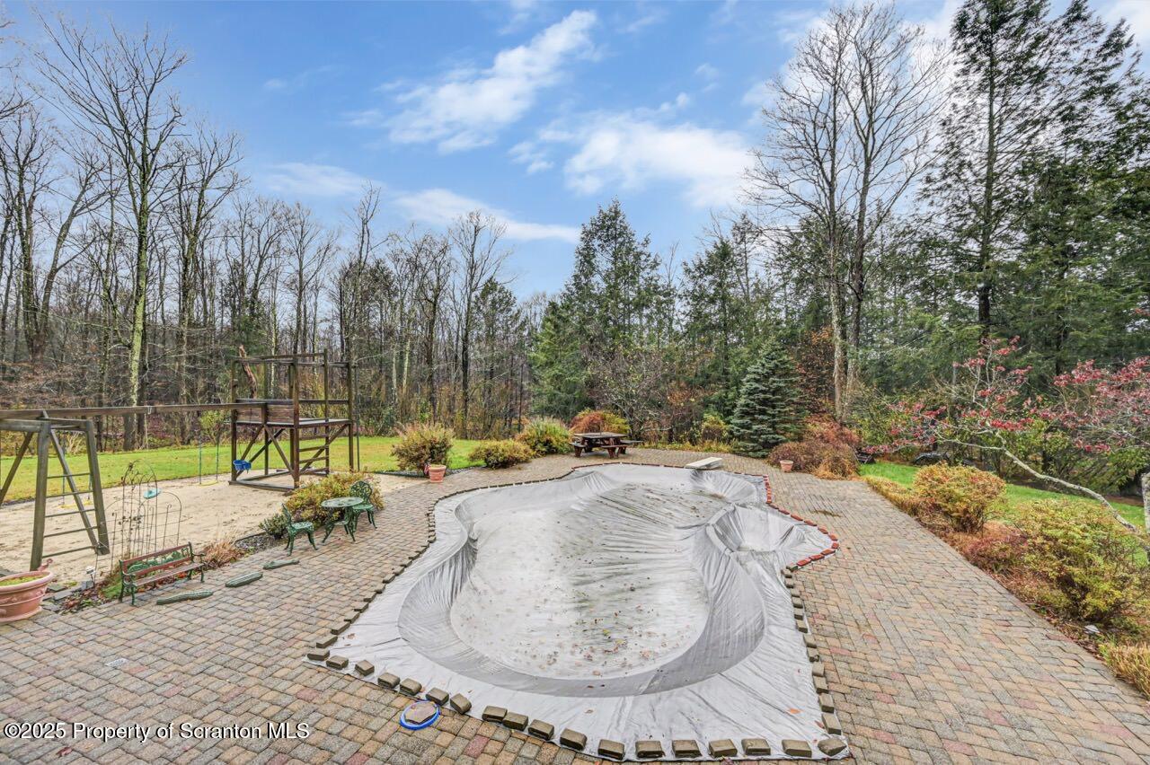 Gouldsboro, Pennsylvania, 18424, United States, 4 Bedrooms Bedrooms, ,3 BathroomsBathrooms,Residential,For Sale,1998512