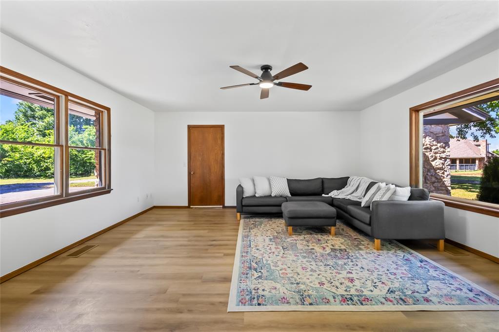 Oklahoma City, Oklahoma, 73179, United States, 4 Bedrooms Bedrooms, ,3 BathroomsBathrooms,Residential,For Sale,2048945