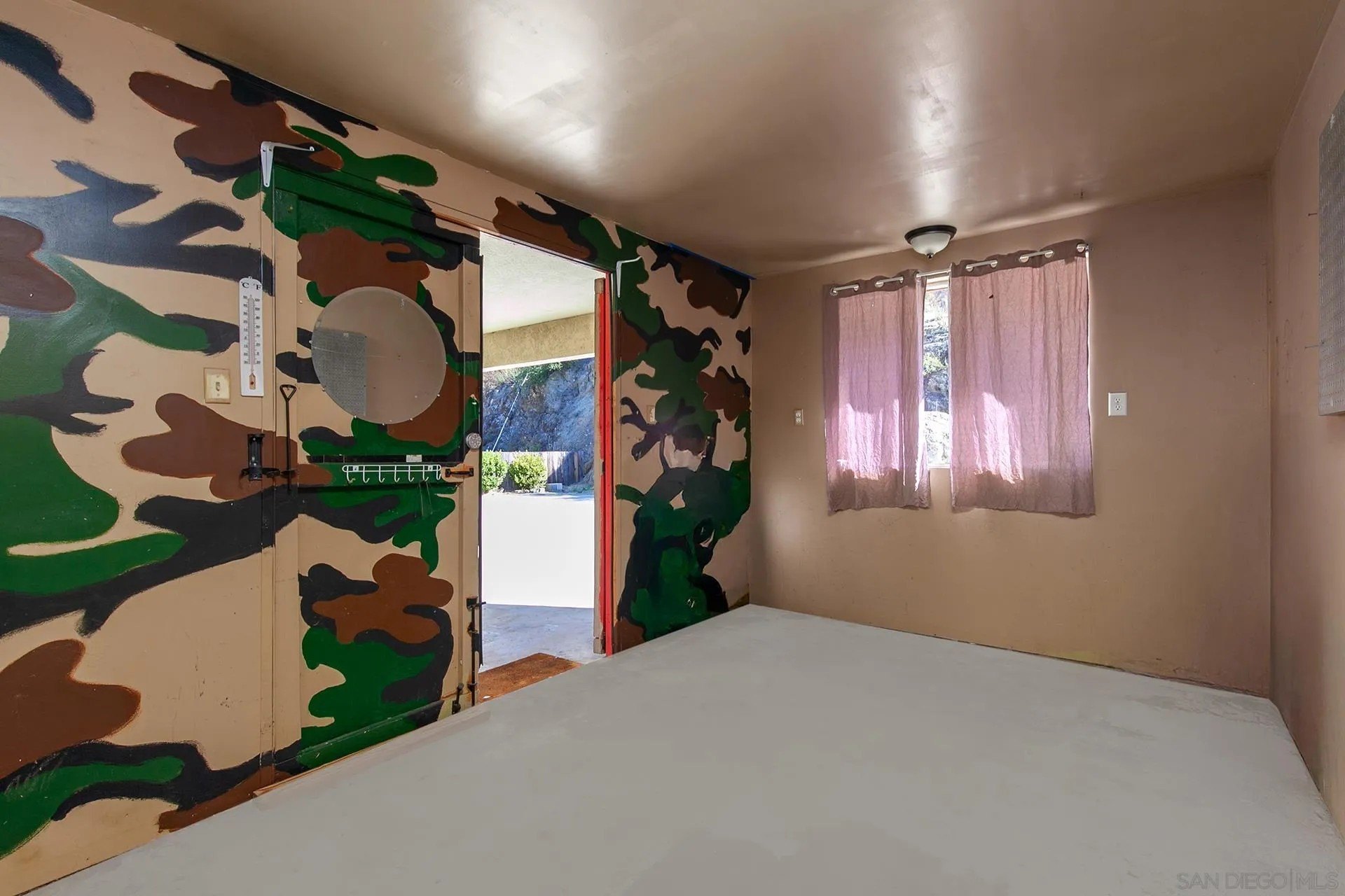 Alpine, California, 91901, United States, 3 Bedrooms Bedrooms, ,2 BathroomsBathrooms,Residential,For Sale,1990972