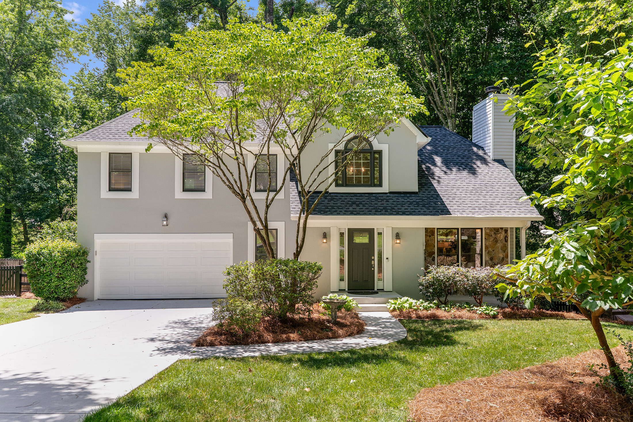  Exceptional Value in Mannings Ridge with Major Updates Throughout - 物件實景