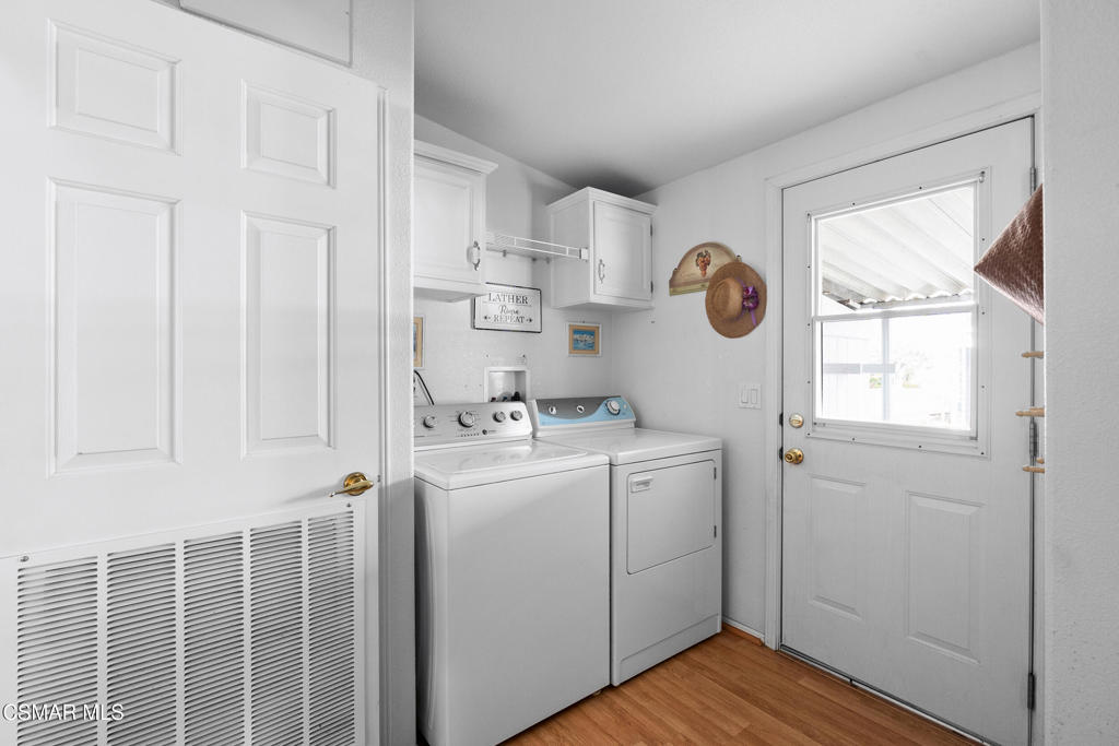Ventura, California, 93001, United States, 3 Bedrooms Bedrooms, ,2 BathroomsBathrooms,Residential,For Sale,1921287
