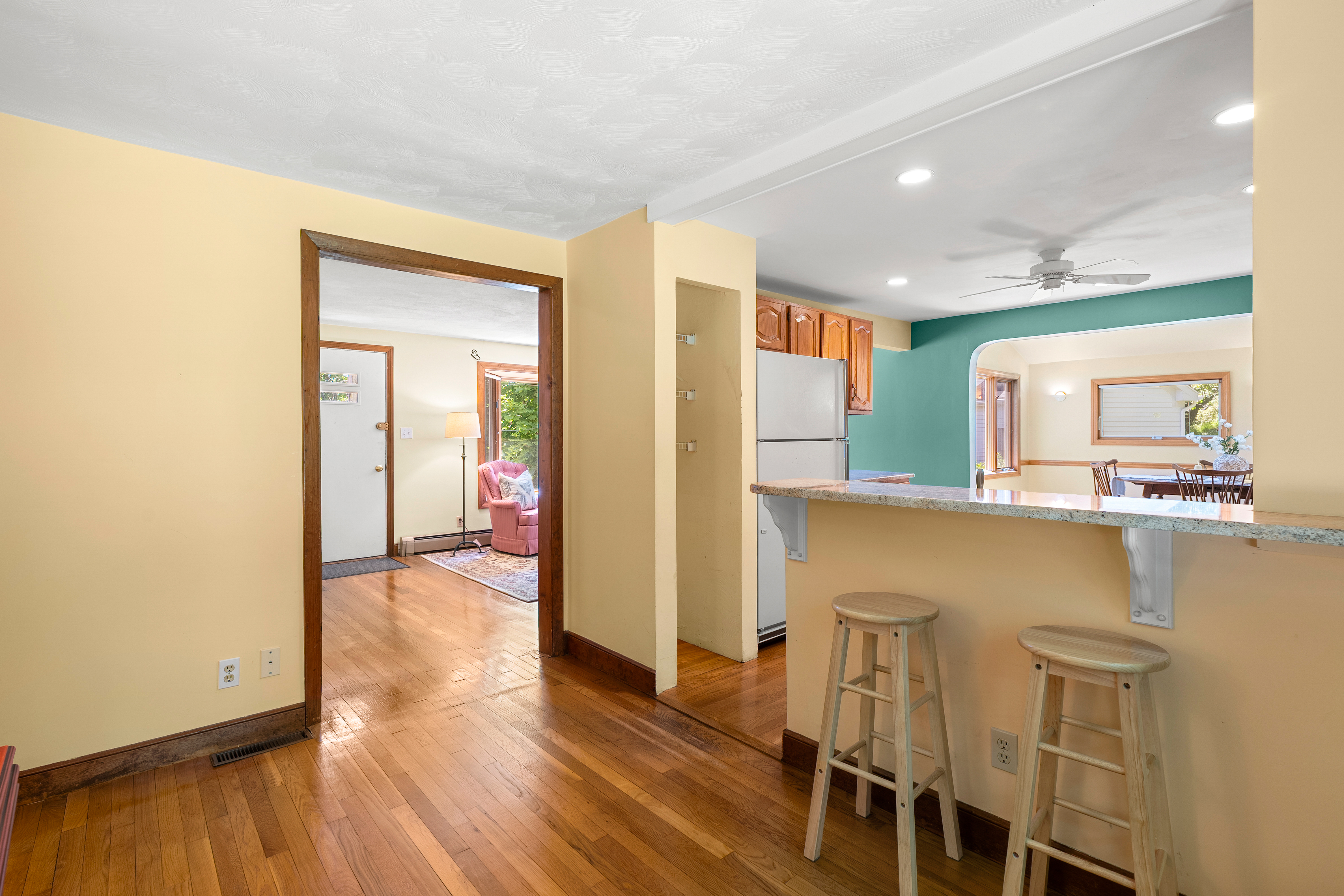  26 Lawrence Lane, Arlington, MA, 02474 - 物件實景