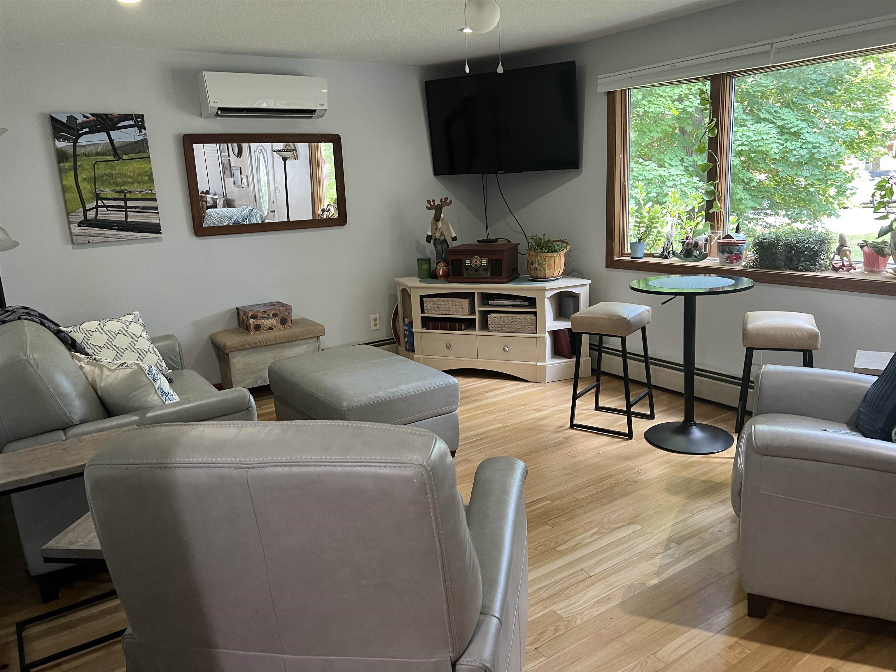 Windham, New Hampshire, 03087, United States, 3 Bedrooms Bedrooms, ,1 BathroomBathrooms,Residential,For Sale,1927223