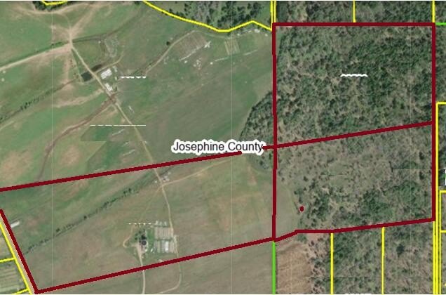 Cave Junction, Oregon, 97523, United States, 2 Bedrooms Bedrooms, ,2 BathroomsBathrooms,Residential,For Sale,1976584