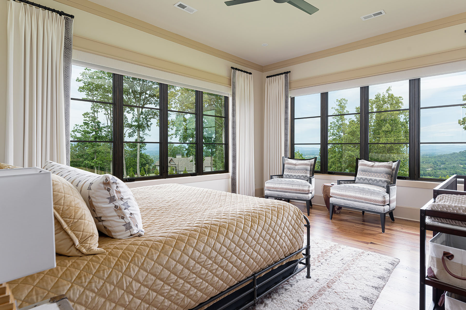  WEAVERVILLE - 物件實景