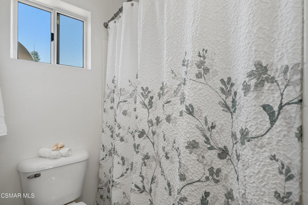 Ventura, California, 93004, United States, 4 Bedrooms Bedrooms, ,3 BathroomsBathrooms,Residential,For Sale,1911209