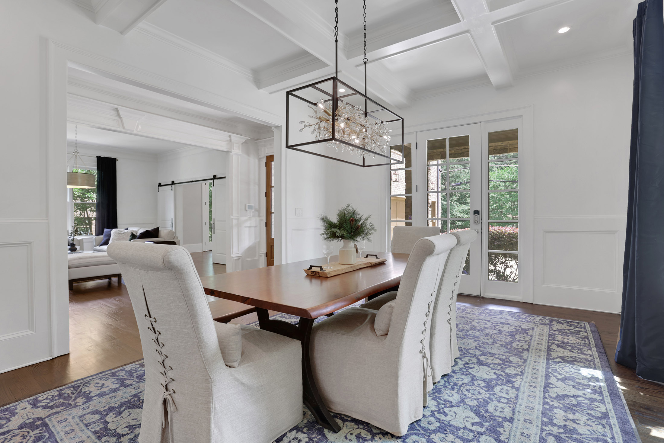 Sophisticated Brick Residence in Coveted Brookhaven Location - 物件實景