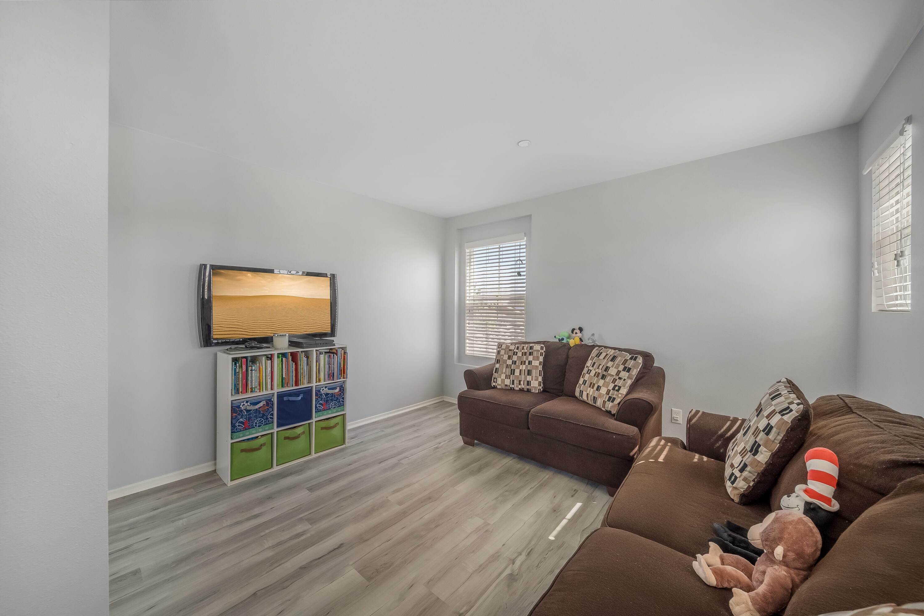 Coachella, California, 92236, United States, 5 Bedrooms Bedrooms, ,3 BathroomsBathrooms,Residential,For Sale,2009359