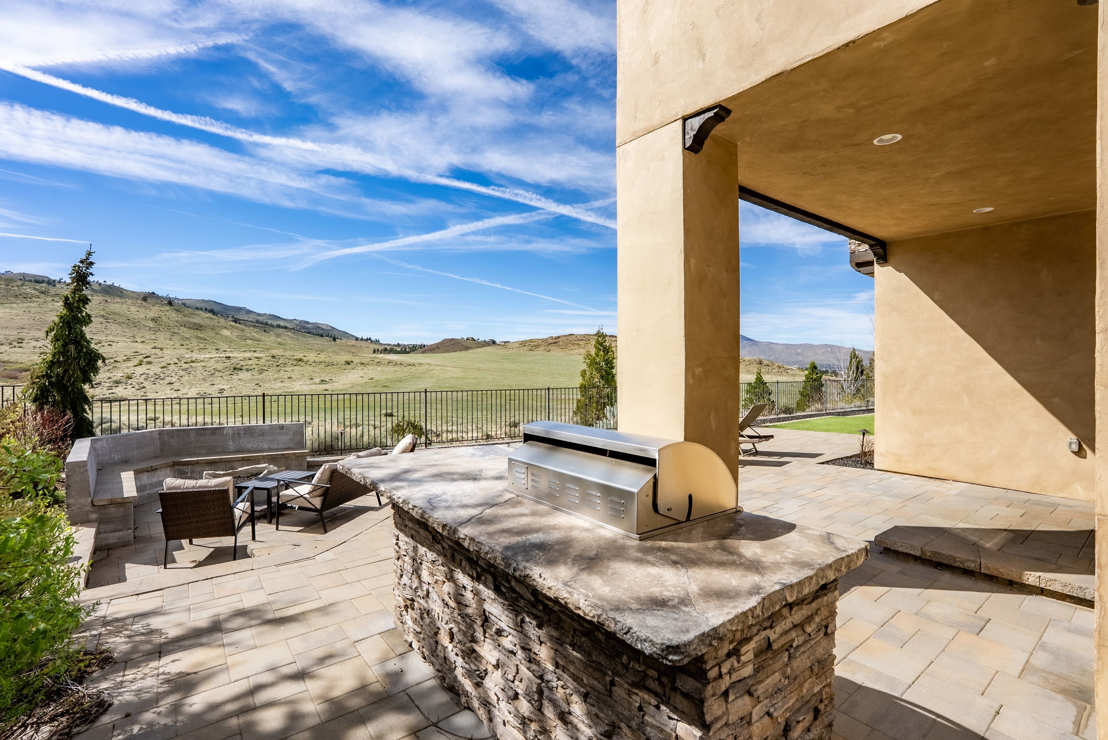  Luxurious Modern Farmhouse with Breathtaking Views - 物件實景