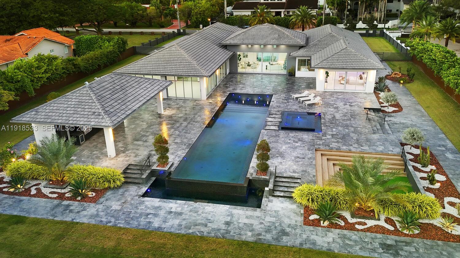 Miami, Florida, 33173, United States, 6 Bedrooms Bedrooms, ,7 BathroomsBathrooms,Residential,For Sale,2001798