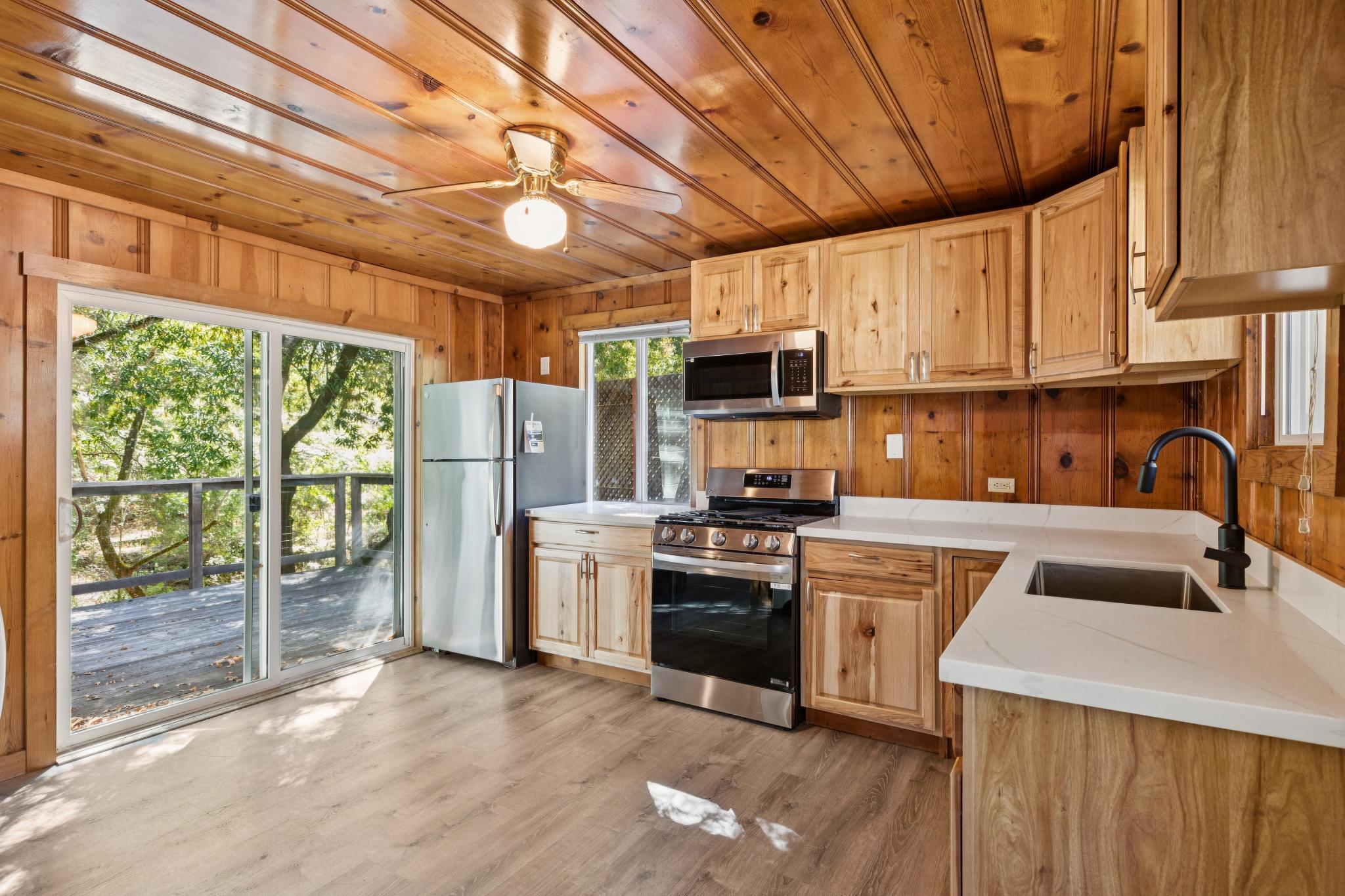  1365 Dawn Hill Road - 物件實景