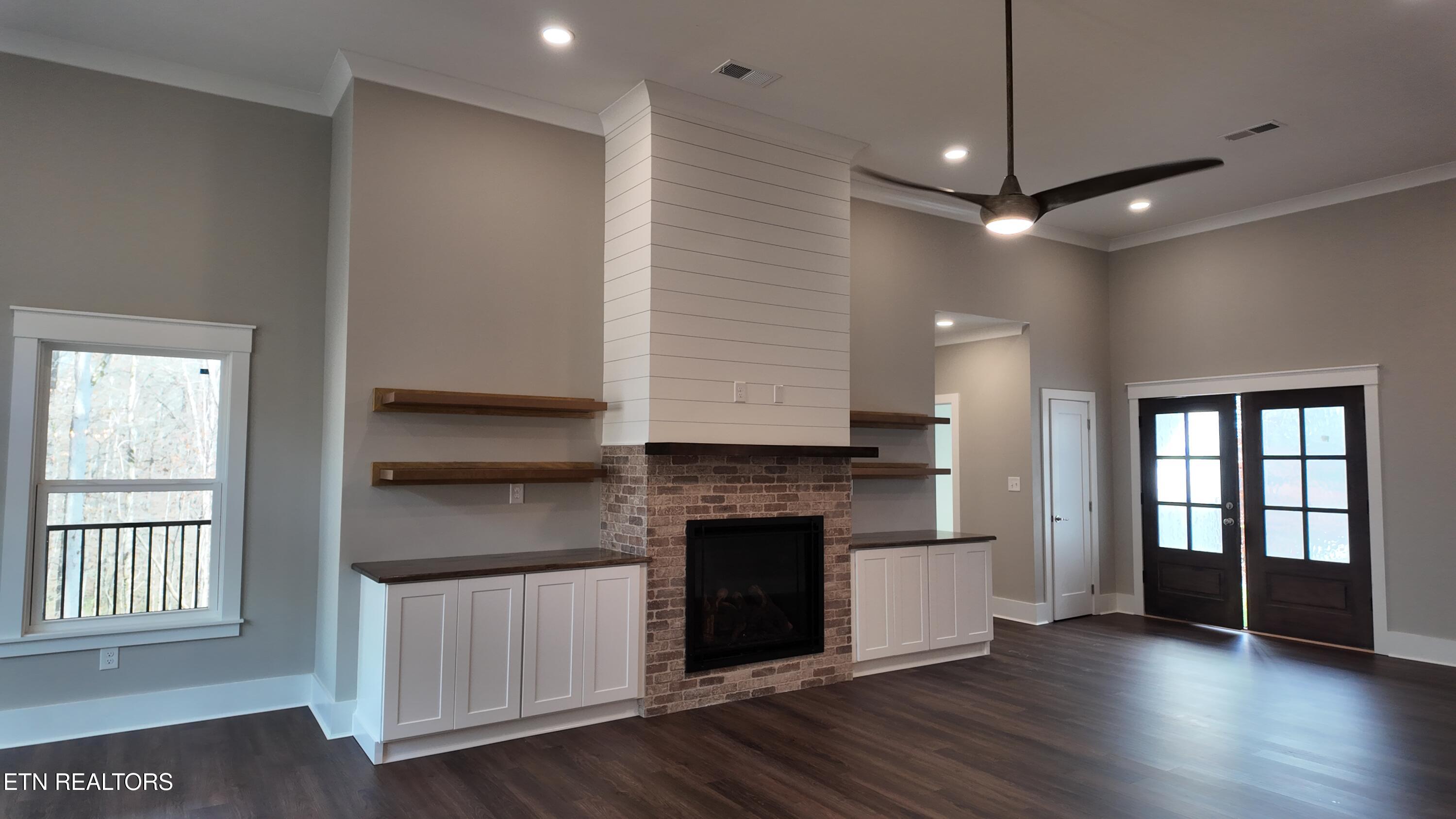 Loudon, Tennessee, 37774, United States, 4 Bedrooms Bedrooms, ,3 BathroomsBathrooms,Residential,For Sale,1981899