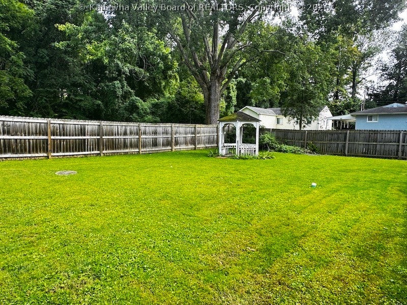 10th Ave, Saint Albans, WV 25177 #1