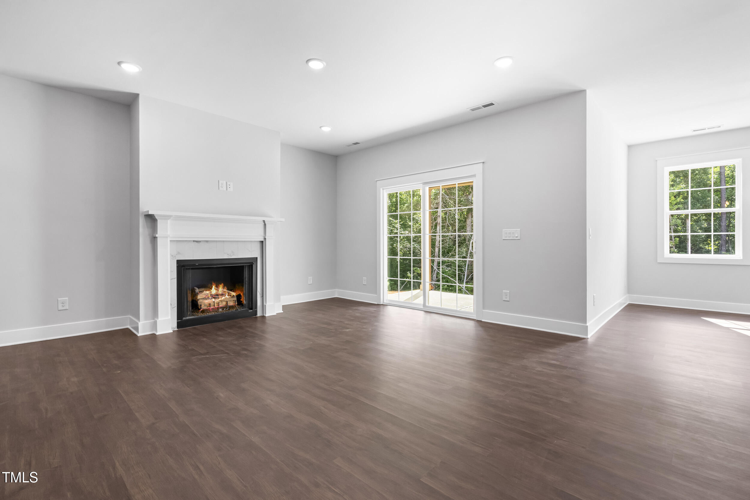 Youngsville, North Carolina, 27596, United States, 5 Bedrooms Bedrooms, ,4 BathroomsBathrooms,Residential,For Sale,1917222