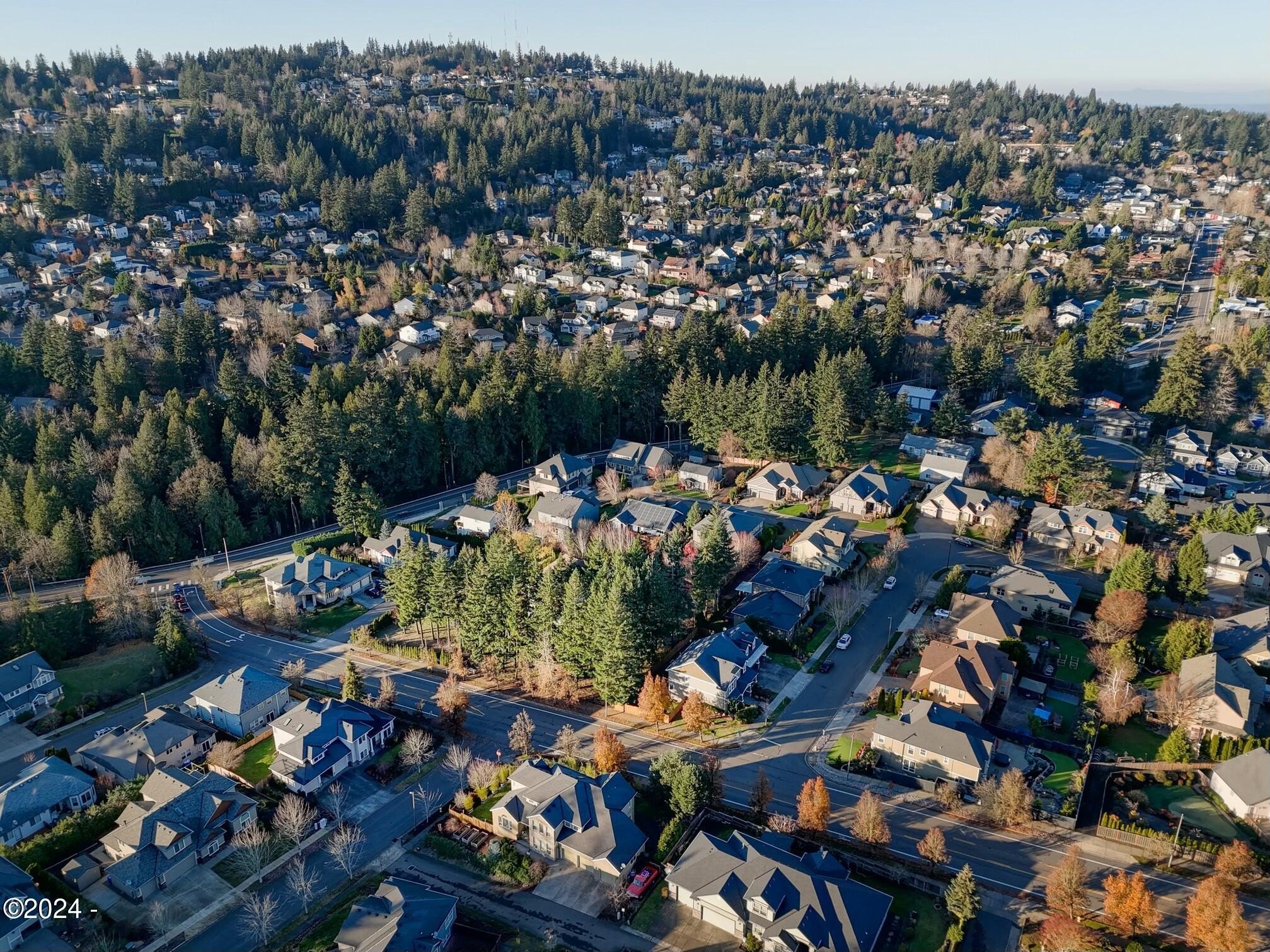 12989 SE Mountain Gate, Happy Valley, Oregon, 97086, United States, 4 Bedrooms Bedrooms, ,5 BathroomsBathrooms,Residential,For Sale,12989 SE Mountain Gate,1668514