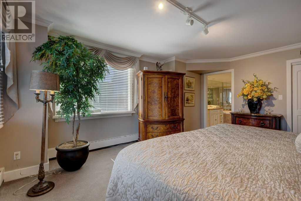 CALGARY, Alberta, T2P 3R8, CA, 2 Bedrooms Bedrooms, ,2 BathroomsBathrooms,Residential,For Sale,1908655