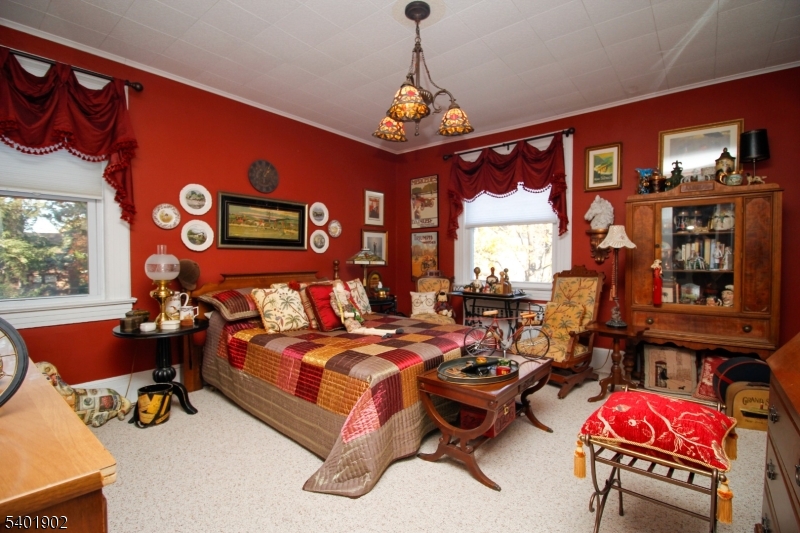 Clifton City, New Jersey, 07011-3254, United States, 6 Bedrooms Bedrooms, ,6 BathroomsBathrooms,Residential,For Sale,2005215