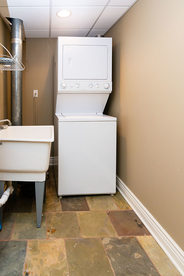 Downers Grove, Illinois, 60515, United States, 4 Bedrooms Bedrooms, ,4 BathroomsBathrooms,Residential,For Sale,1954600