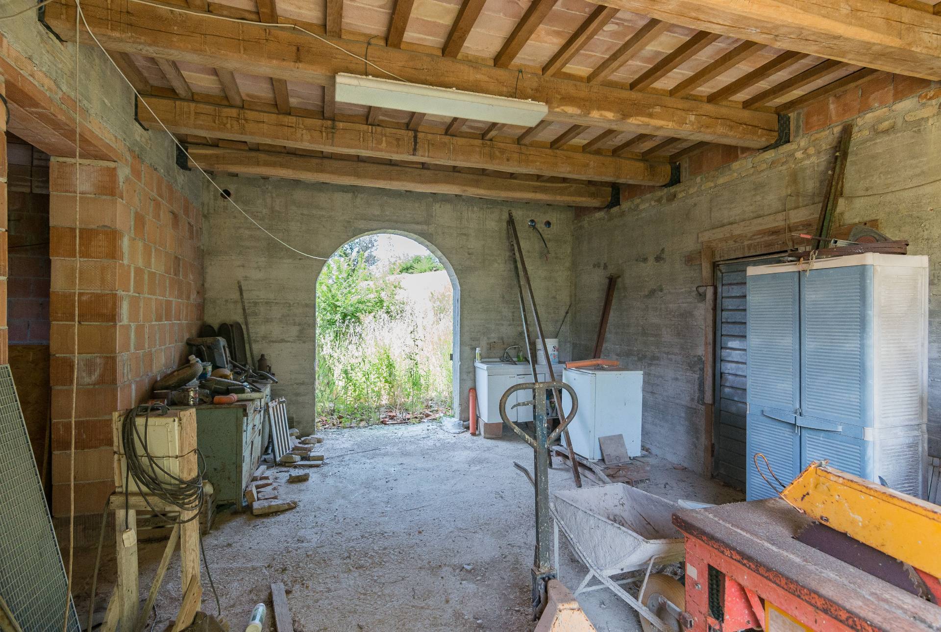 Montelabbate, Pesaro e Urbino, 61025, IT, 4 Bedrooms Bedrooms, ,3 BathroomsBathrooms,Residential,For Sale,1876192