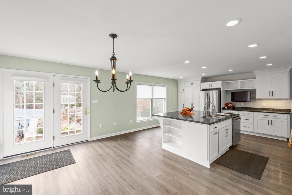 Strasburg, Virginia, 22657, United States, 2 Bedrooms Bedrooms, ,2 BathroomsBathrooms,Residential,For Sale,1996820