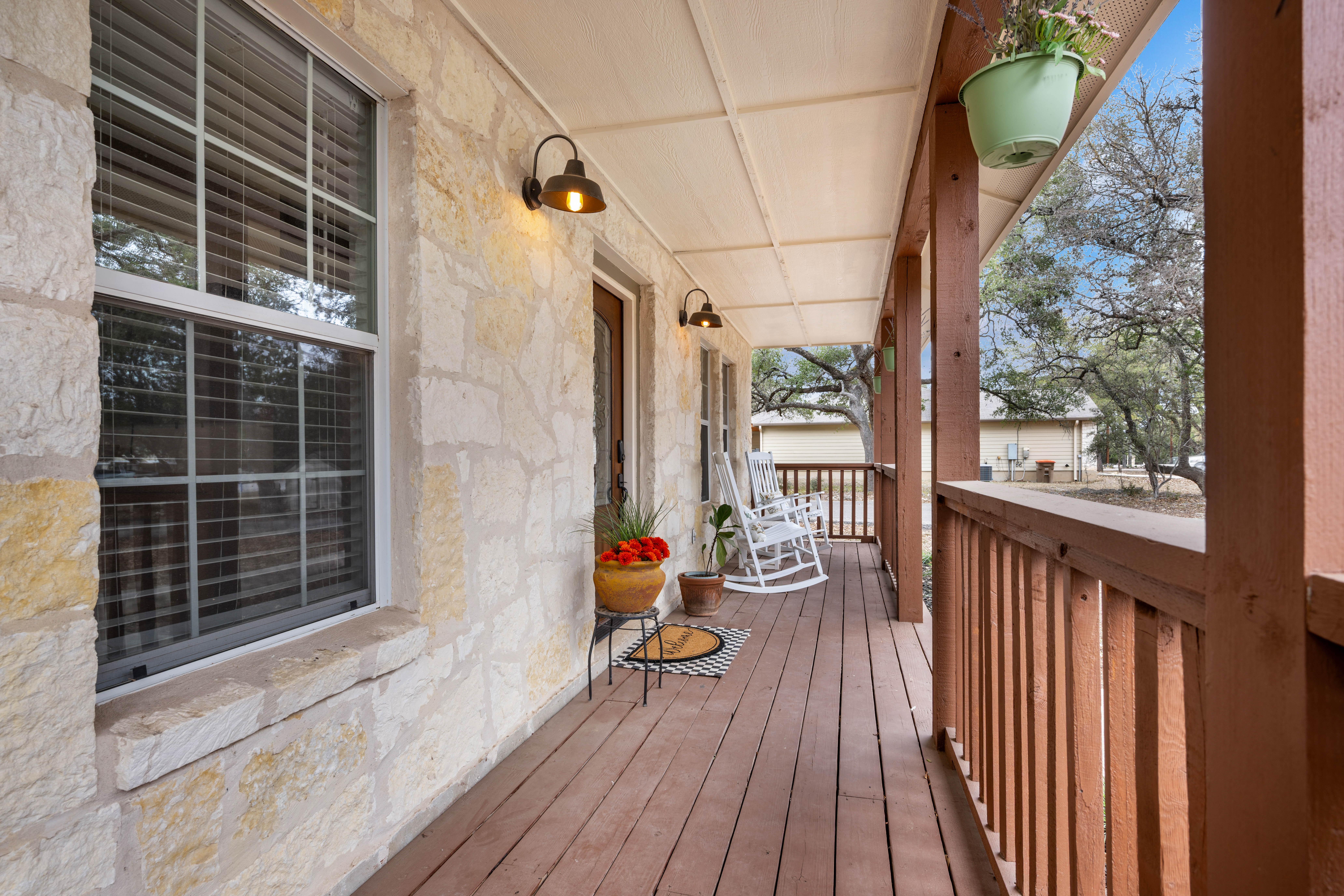  Updated Hill Country Gem with Community Parks and River Access - 物件實景