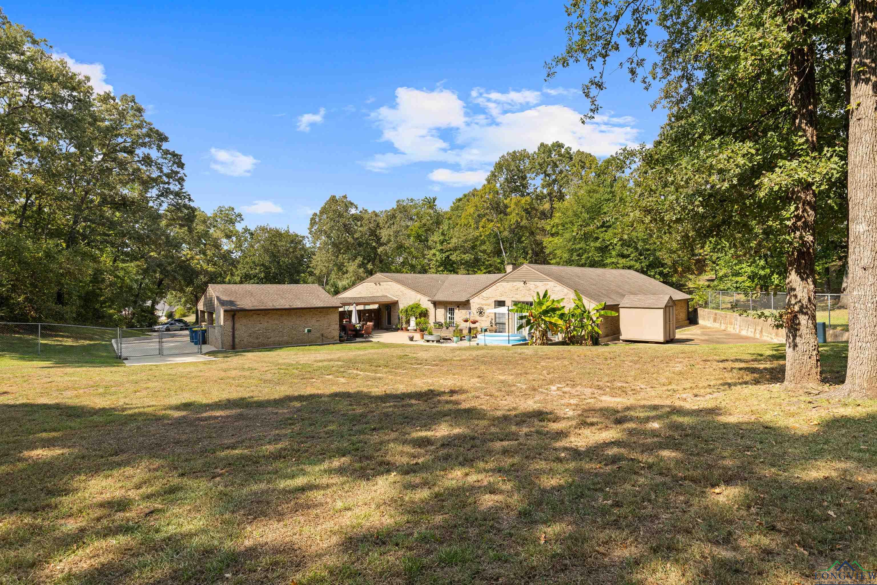 Kilgore, Texas, 75662, United States, 4 Bedrooms Bedrooms, ,3 BathroomsBathrooms,Residential,For Sale,1949860
