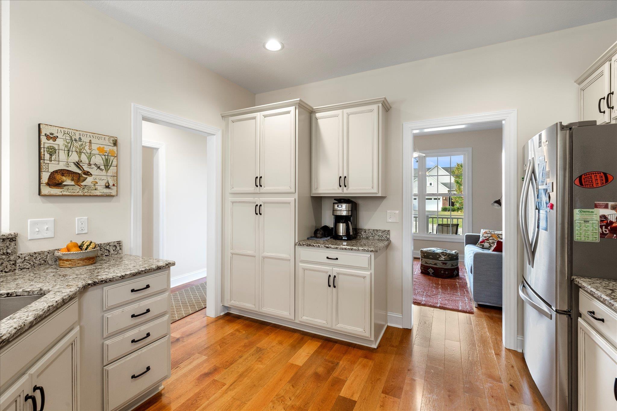 Blacksburg, Virginia, 24060, United States, 4 Bedrooms Bedrooms, ,3 BathroomsBathrooms,Residential,For Sale,1951169