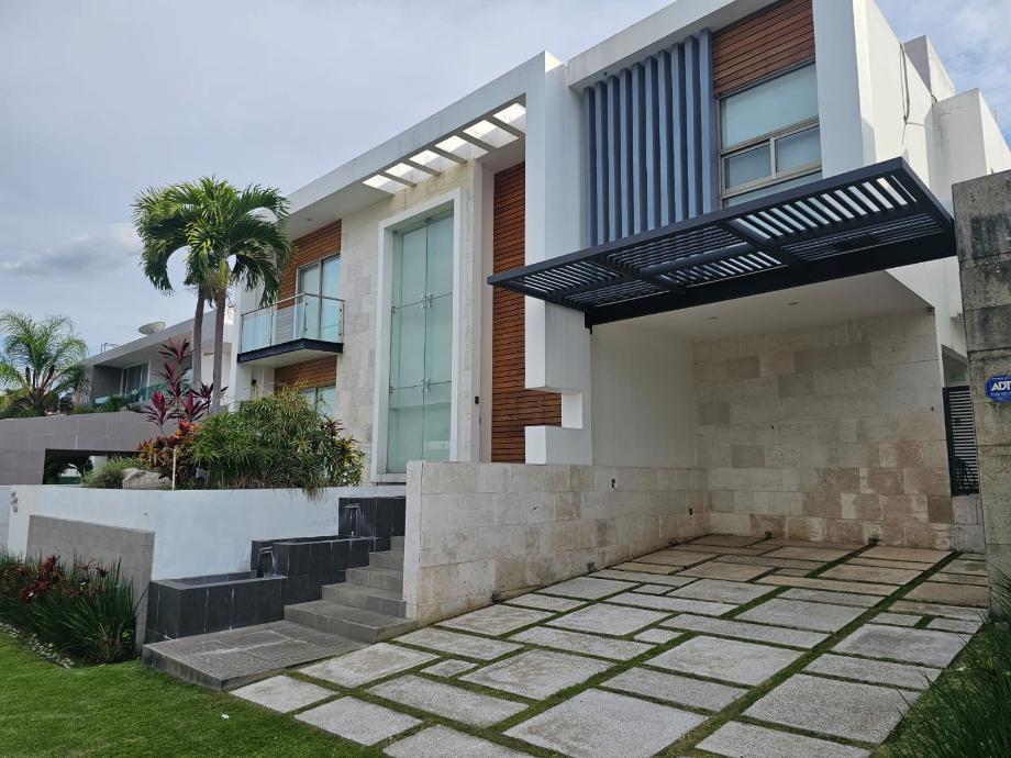 Atlatlahucan, Morelos, 62847, Mexico, 4 Bedrooms Bedrooms, ,4 BathroomsBathrooms,Residential,For Sale,1918557