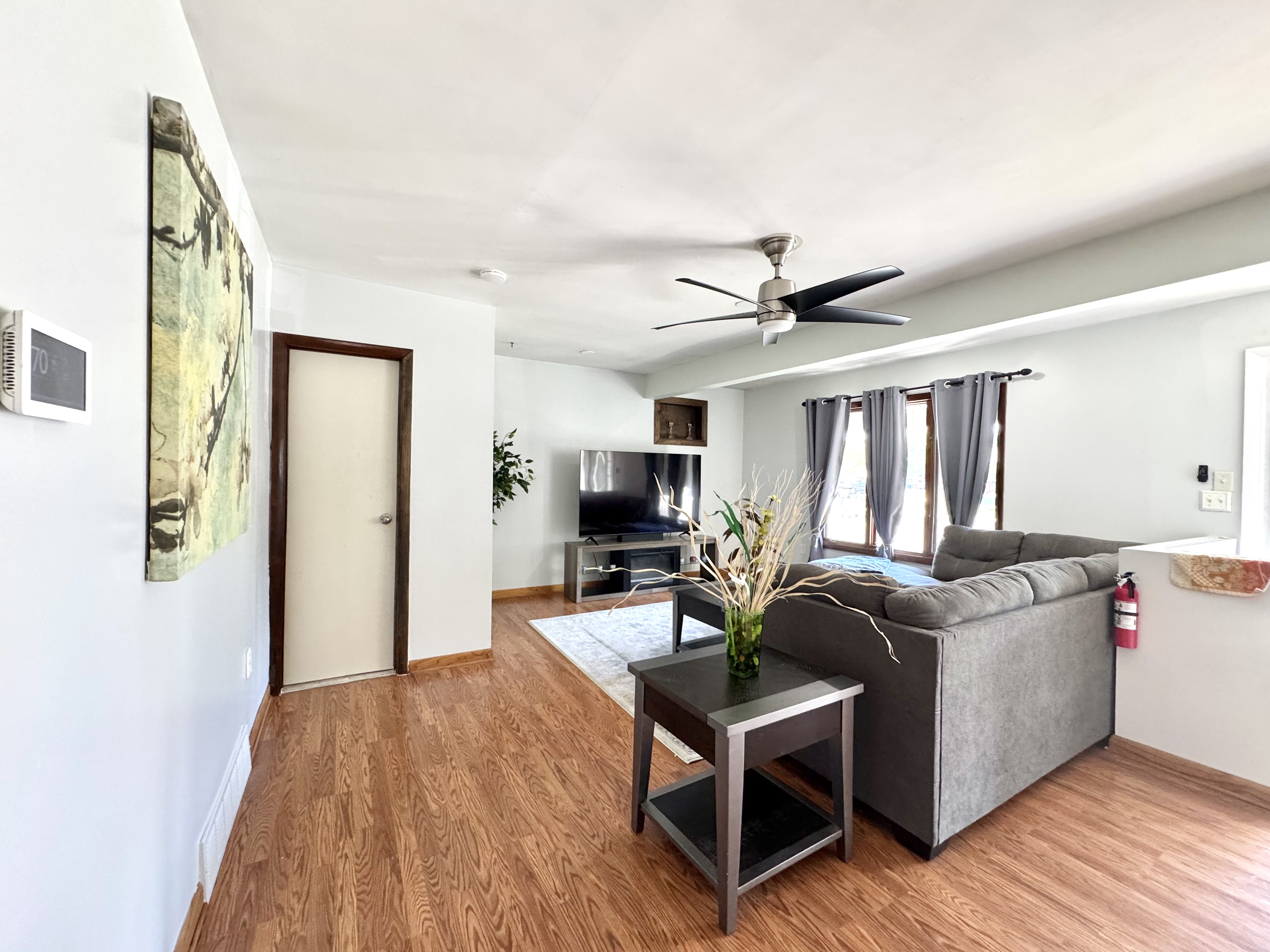 Catskill, New York, 12414, United States, 4 Bedrooms Bedrooms, ,2 BathroomsBathrooms,Residential,For Sale,1978791