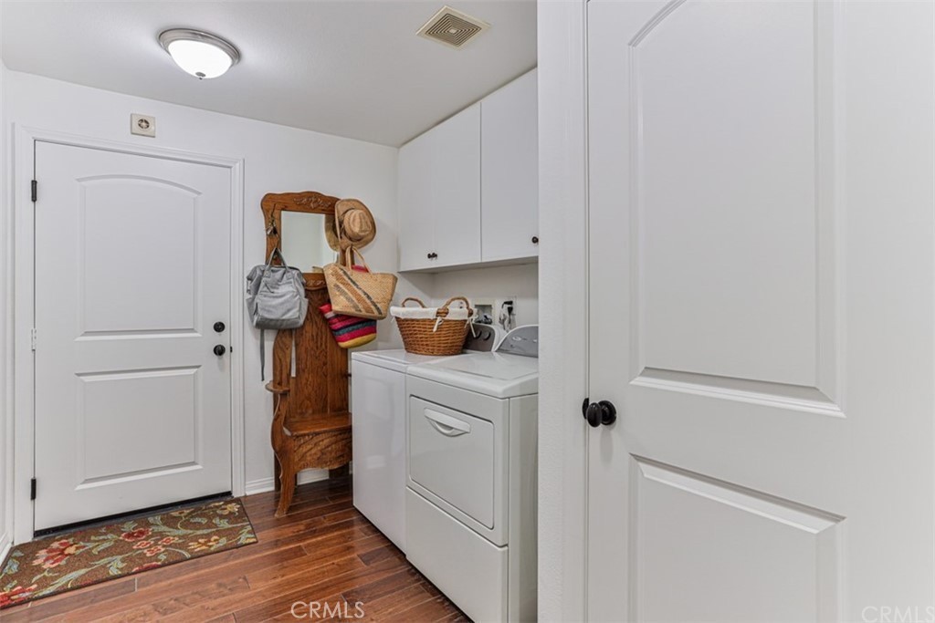 3259 S Edenglen Avenue 1, Ontario, California, 91761, United States, 2 Bedrooms Bedrooms, ,2 BathroomsBathrooms,Residential,For Sale,3259 S Edenglen Avenue 1,1562202
