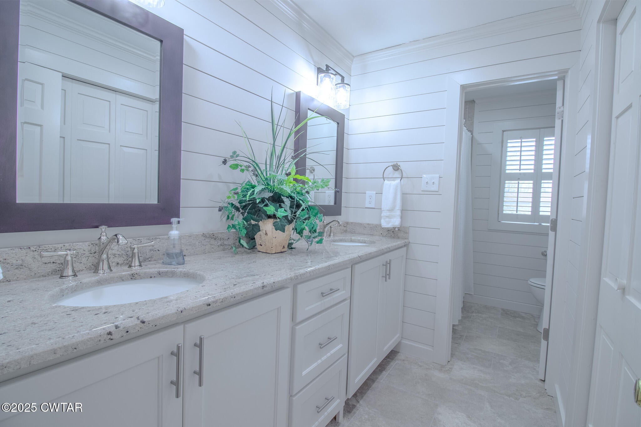 Brownsville, Tennessee, 38012, United States, 5 Bedrooms Bedrooms, ,4 BathroomsBathrooms,Residential,For Sale,1894795