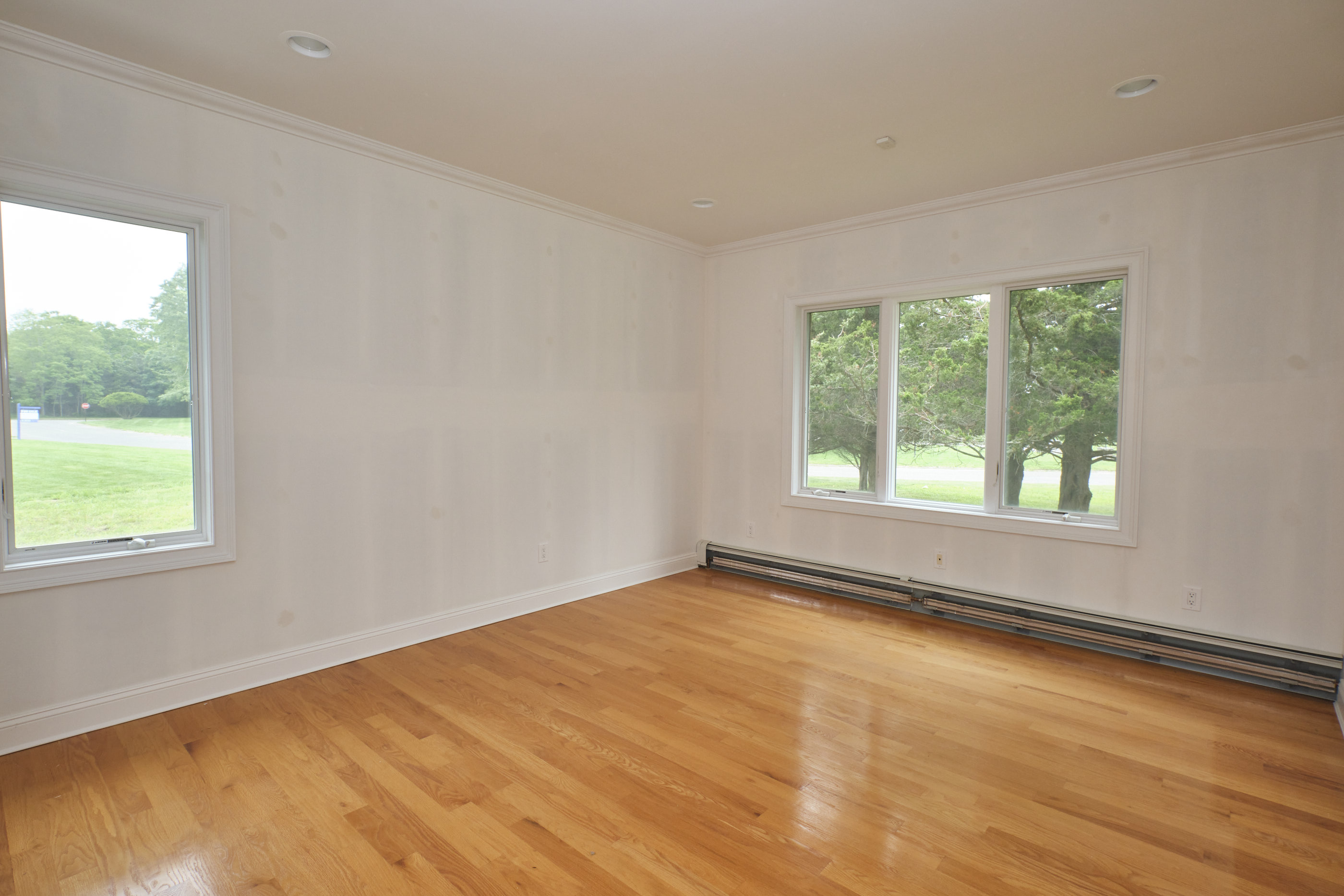 East Marion, New York, 11939, United States, 3 Bedrooms Bedrooms, ,3 BathroomsBathrooms,Residential,For Sale,1895057