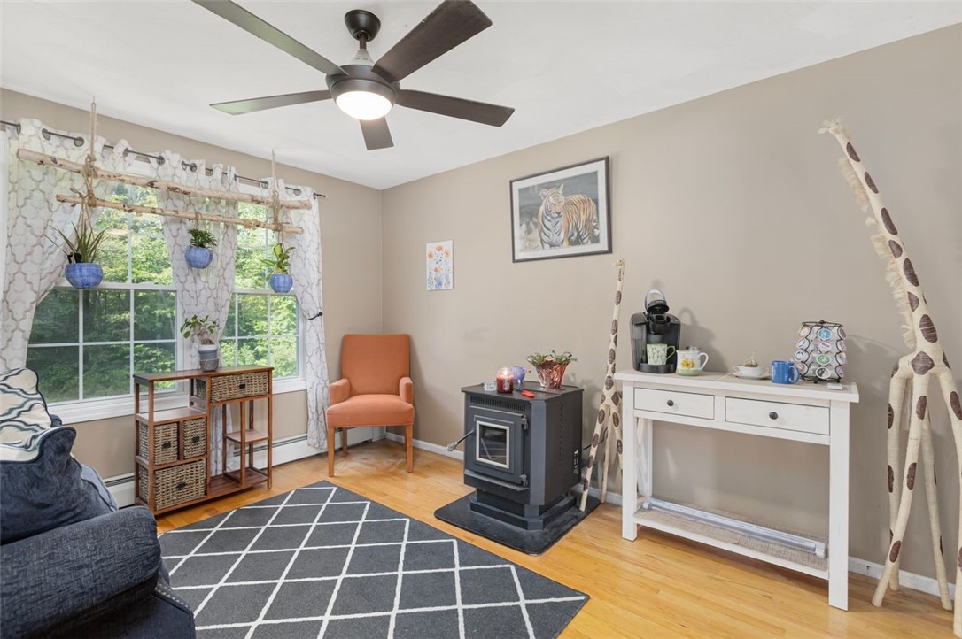 Coventry, Rhode Island, 02816, United States, 3 Bedrooms Bedrooms, ,3 BathroomsBathrooms,Residential,For Sale,1938841