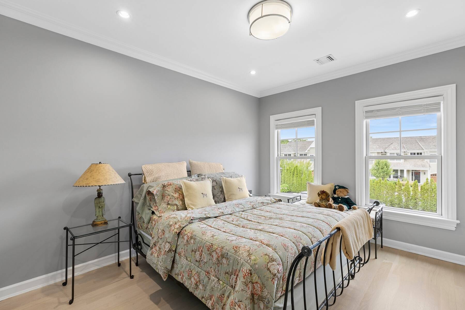  Bishops Pond SH Village Townhouse - 物件實景