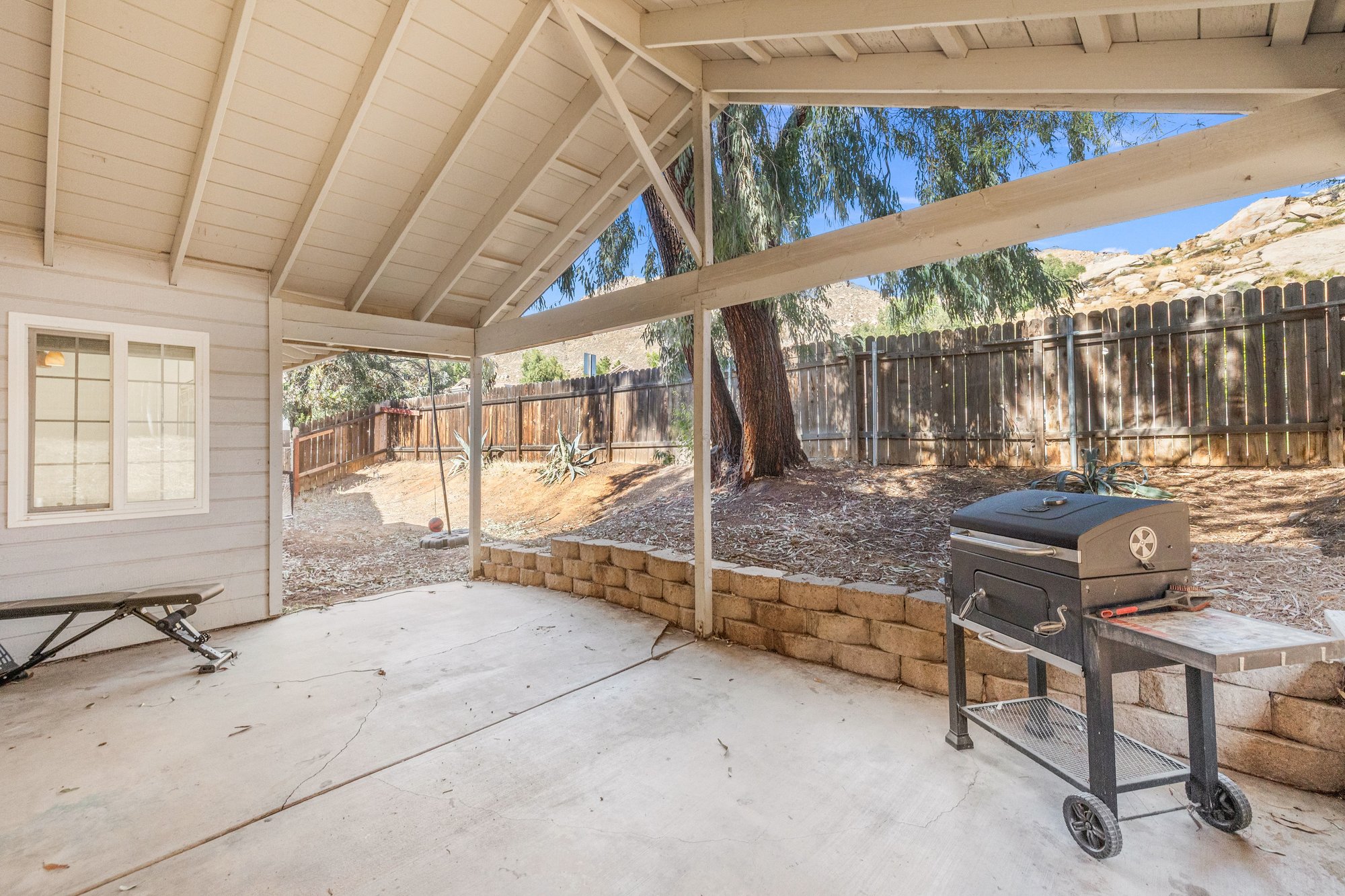  5 Bedroom With Great Bones - 物件實景