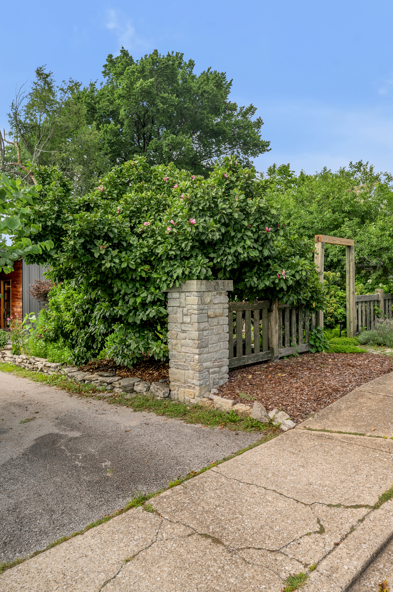  203 Lincoln Avenue - 物件實景