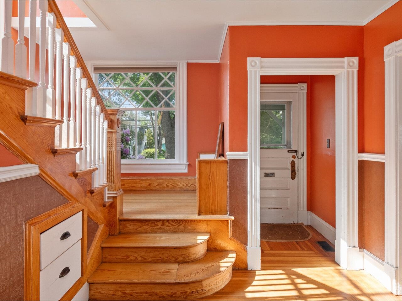 Burlington, Vermont, 05401, United States, 5 Bedrooms Bedrooms, ,2 BathroomsBathrooms,Residential,For Sale,1862244
