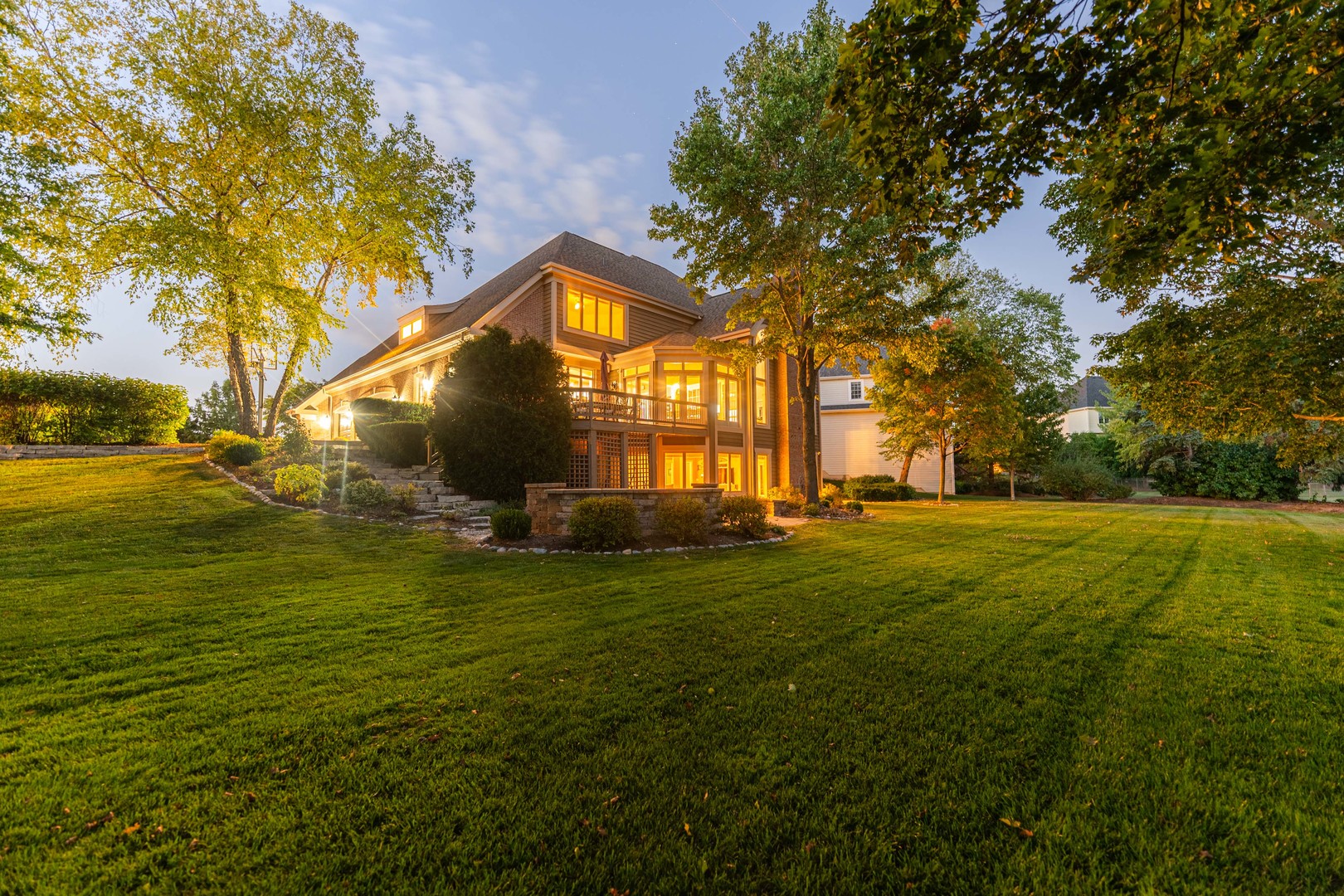 St. Charles, Illinois, 60175, United States, 5 Bedrooms Bedrooms, ,5 BathroomsBathrooms,Residential,For Sale,1989191