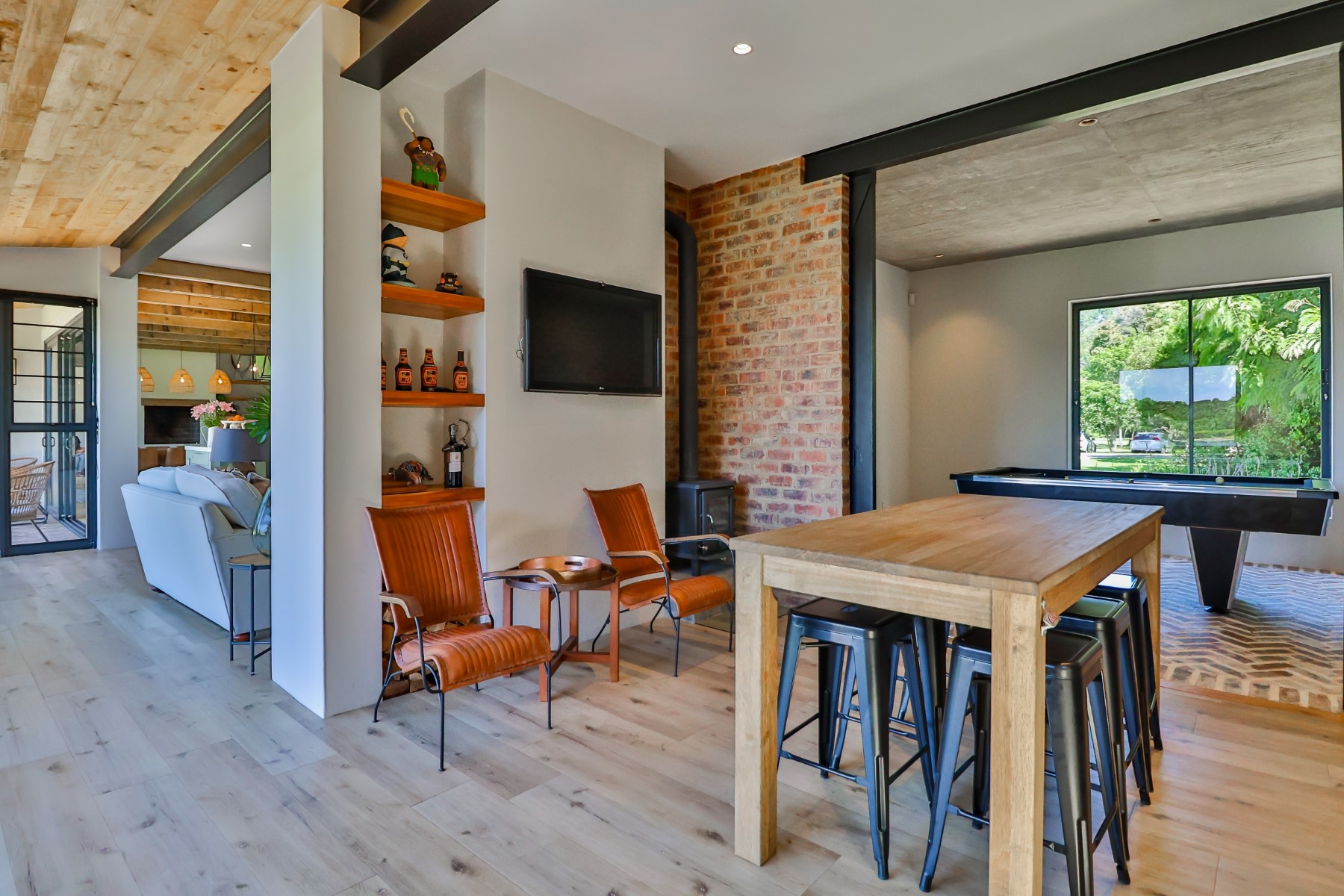  Modern home - Twin Rivers Estate - 物件實景