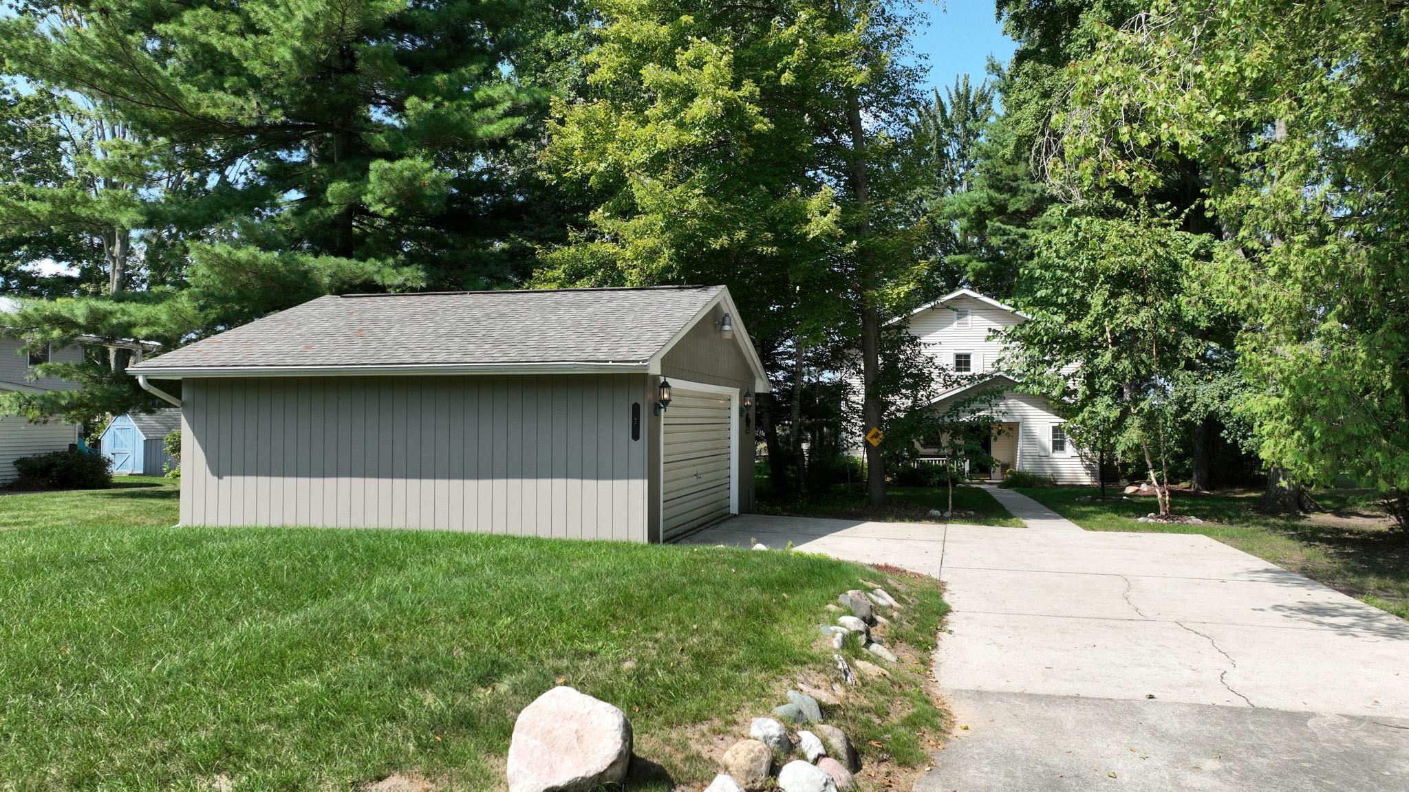 Hope, Michigan, 48628, United States, 6 Bedrooms Bedrooms, ,3 BathroomsBathrooms,Residential,For Sale,1923910
