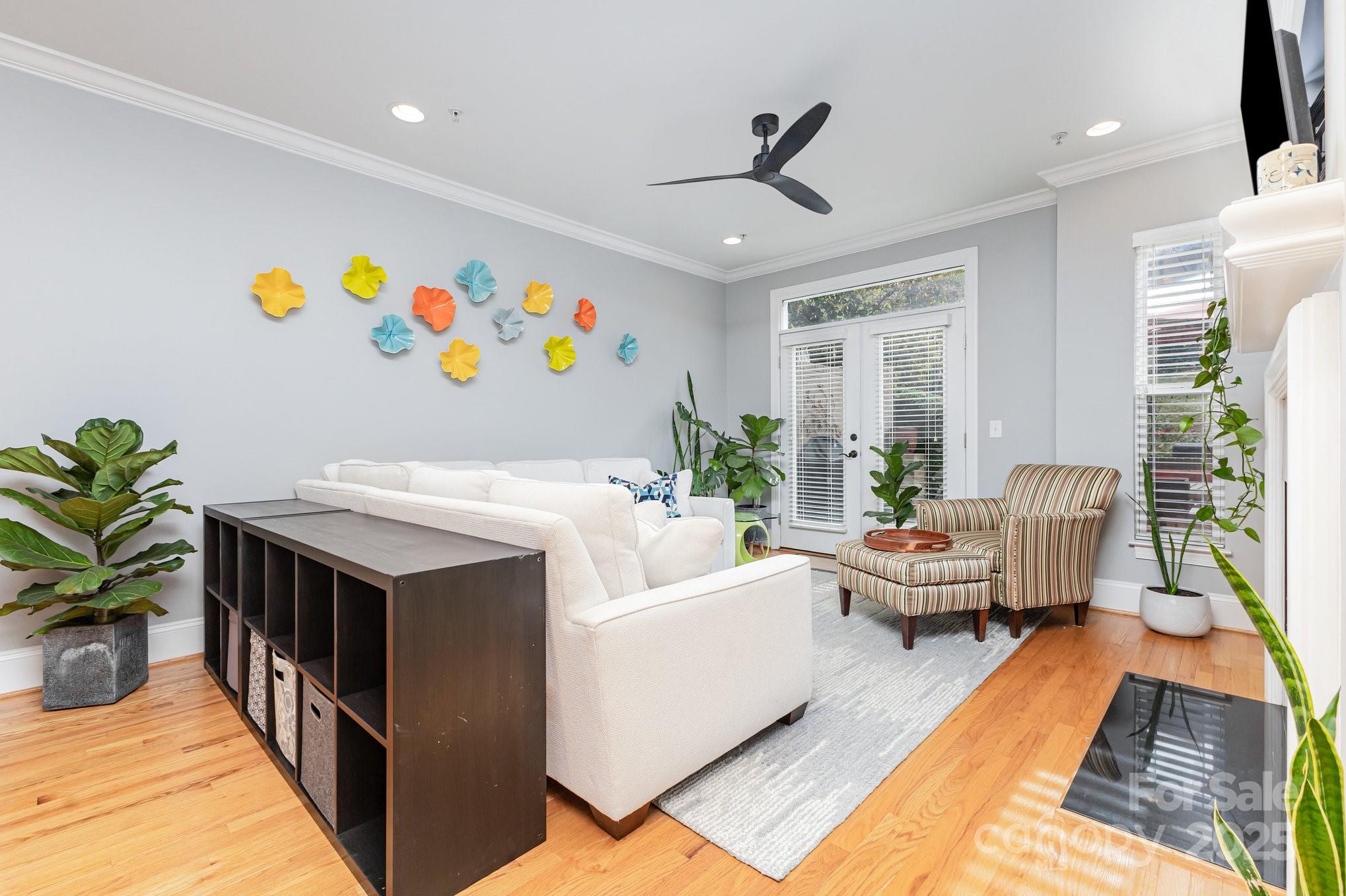 Charlotte, North Carolina, 28207, United States, 2 Bedrooms Bedrooms, ,3 BathroomsBathrooms,Residential,For Sale,1997449