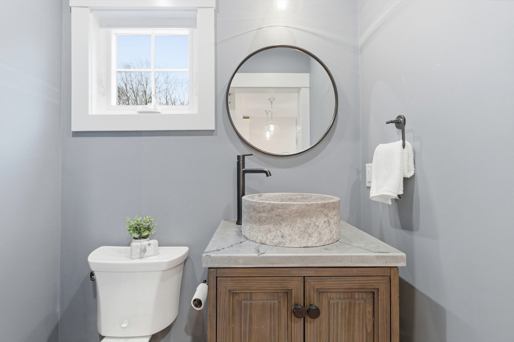 Hingham, Massachusetts, 02043, United States, 4 Bedrooms Bedrooms, ,3 BathroomsBathrooms,Residential,For Sale,1988064