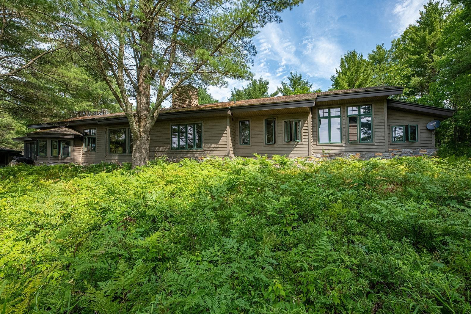 Watersmeet, Michigan, 49969, United States, 4 Bedrooms Bedrooms, ,3 BathroomsBathrooms,Residential,For Sale,1979345